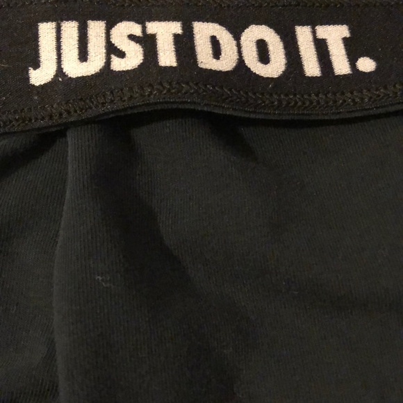 🌻3/26$ Nike Leggings🌻 - Picture 2 of 3